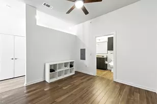 1900 Barton Springs Rd, Austin, TX 78704 - Photo 10