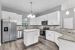 7 Market Loop, Morgans Point, TX 76513 - Photo 6