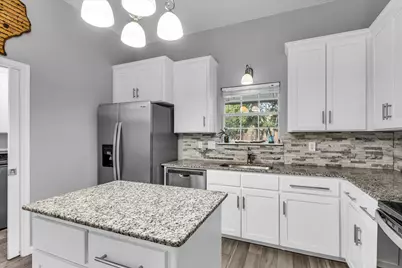 7 Market Loop, Morgans Point, TX 76513 - Photo 8