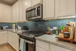 126 Periwinkle Ln, Bastrop, TX 78602 - Photo 12