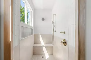 5607 Tura Ln, Austin, TX 78721 - Photo 12