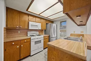 800 E Central Dr, Georgetown, TX 78628 - Photo 10