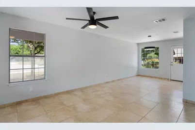 6300 Crumley Lane, Austin, TX 78741 - Photo 12