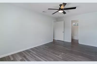 6300 Crumley Lane, Austin, TX 78741 - Photo 22