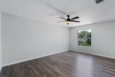 6300 Crumley Lane, Austin, TX 78741 - Photo 20