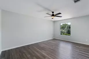 6300 Crumley Ln, Austin, TX 78741 - Photo 20