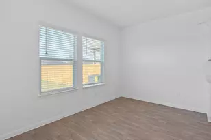 610 Globe Mallow Cir, Kyle, TX 78640 - Photo 10