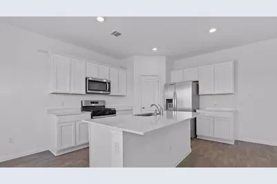 610 Globe Mallow Circle, Kyle, TX 78640 - Photo 6