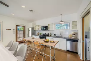 1800 E 14th St, Austin, TX 78702 - Photo 6