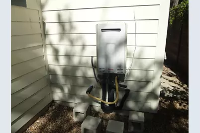 1800 E 14th Street, Austin, TX 78702 - Photo 36