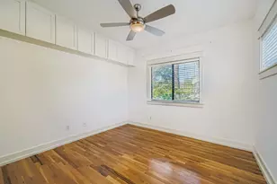 1800 E 14th St, Austin, TX 78702 - Photo 12