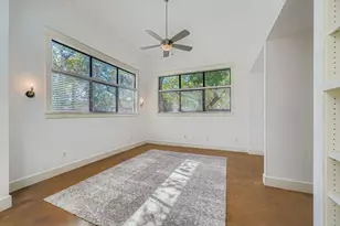 1800 E 14th St, Austin, TX 78702 - Photo 12