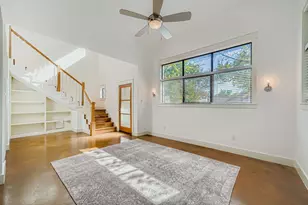 1800 E 14th St, Austin, TX 78702 - Photo 14