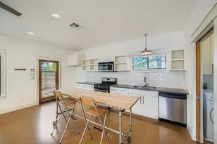 1800 E 14th St, Austin, TX 78702 - Photo 20
