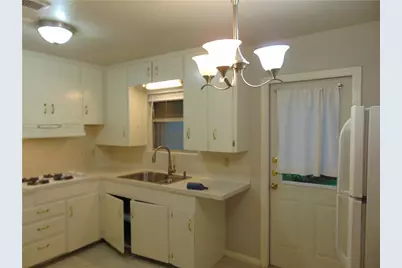 3904 Bailey Lane #B, Austin, TX 78756 - Photo 6