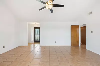 504 N Ave N, Johnson City, TX 78636 - Photo 6