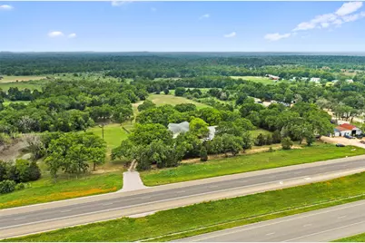 1389 Highway 290 E, Elgin, TX 78621 - Photo 14