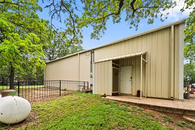 1389 Highway 290 E, Elgin, TX 78621 - Photo 36