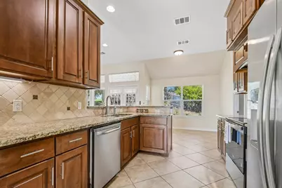 3800 Annapolis Cove, Lago Vista, TX 78645 - Photo 14