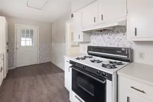 2318 Willow St, Austin, TX 78702 - Photo 8