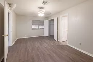 2318 Willow St, Austin, TX 78702 - Photo 10