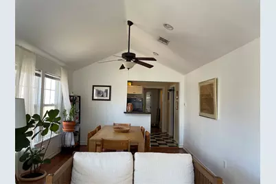 1916 E 10th Street, Austin, TX 78702 - Photo 6