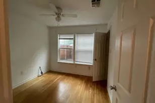 1916 E 10th St, Austin, TX 78702 - Photo 18
