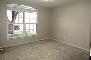 1813 Horse Wagon Dr, Austin, TX 78754 - Photo 4