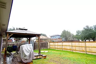 1813 Horse Wagon Dr, Austin, TX 78754 - Photo 26