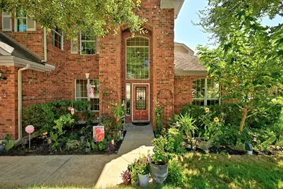 418 S Lynnwood Trail, Cedar Park, TX 78613 - Photo 2
