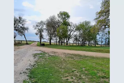 1042 Los Ranchitos Road, Cameron, TX 76520 - Photo 6