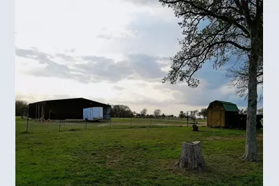 1042 Los Ranchitos Road, Cameron, TX 76520 - Photo 24