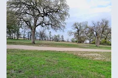 1042 Los Ranchitos Road, Cameron, TX 76520 - Photo 14