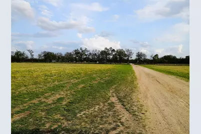 1042 Los Ranchitos Road, Cameron, TX 76520 - Photo 6