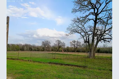 1042 Los Ranchitos Road, Cameron, TX 76520 - Photo 22