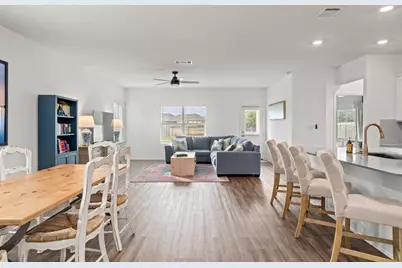 424 Wolf Springs Road, Georgetown, TX 78628 - Photo 2