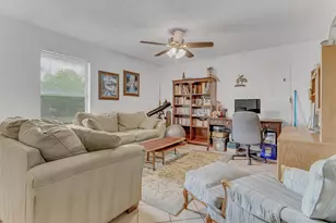 12800 Quarterhorse Dr, Elgin, TX 78621 - Photo 24
