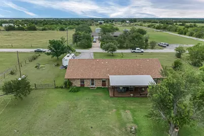 12800 Quarterhorse Drive, Elgin, TX 78621 - Photo 34