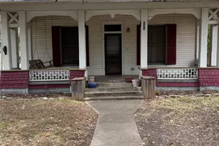201 S Rio Grande St, Granger, TX 76530 - Photo 2