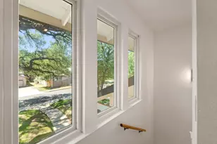 4004 Austin Woods Dr, Austin, TX 78759 - Photo 22