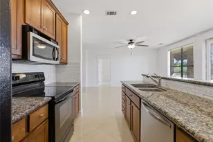 17700 Edgewood Way, Jonestown, TX 78645 - Photo 16