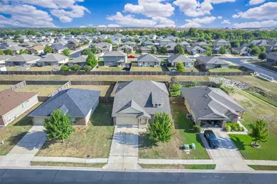 417 Foxglove Drive, Hutto, TX 78634 - Photo 32