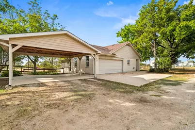 105 Davis Drive, Thorndale, TX 76577 - Photo 2