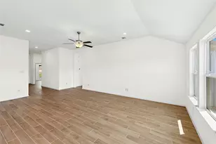 4112 Rockwood Dr, Lago Vista, TX 78645 - Photo 6