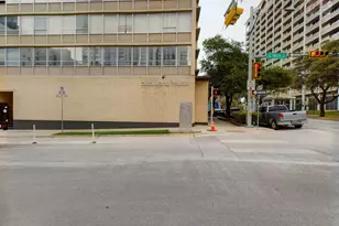 1800 Lavaca St, Austin, TX 78701 - Photo 16