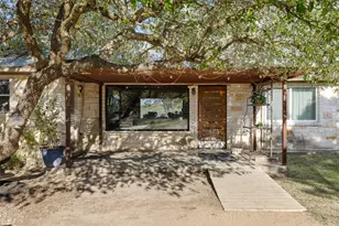 21301 Kathy Ln, Spicewood, TX 78669 - Photo 4