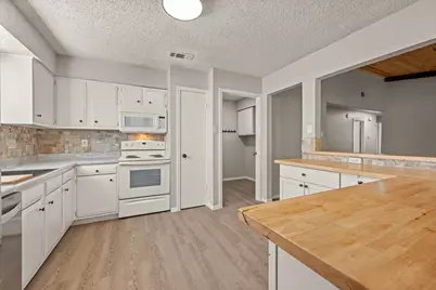 12233 Forsythe Drive, Austin, TX 78759 - Photo 10