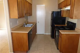 7208 Lilac Ln, Austin, TX 78745 - Photo 10