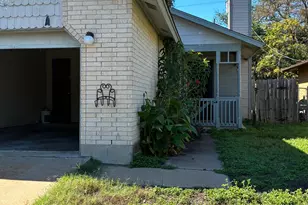 7208 Lilac Ln, Austin, TX 78745 - Photo 2
