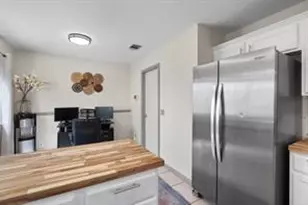 348 Spillway Dr, Kyle, TX 78640 - Photo 10